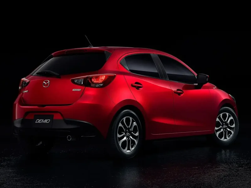 Mazda 2 2015