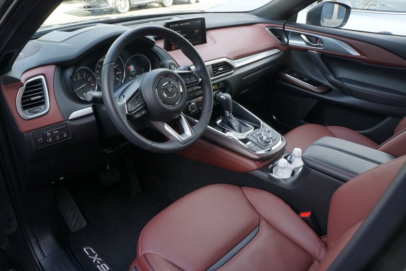 Mazda CX-9 2017 салон