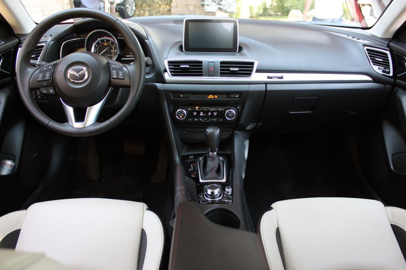 Mazda 3 2014 Interior