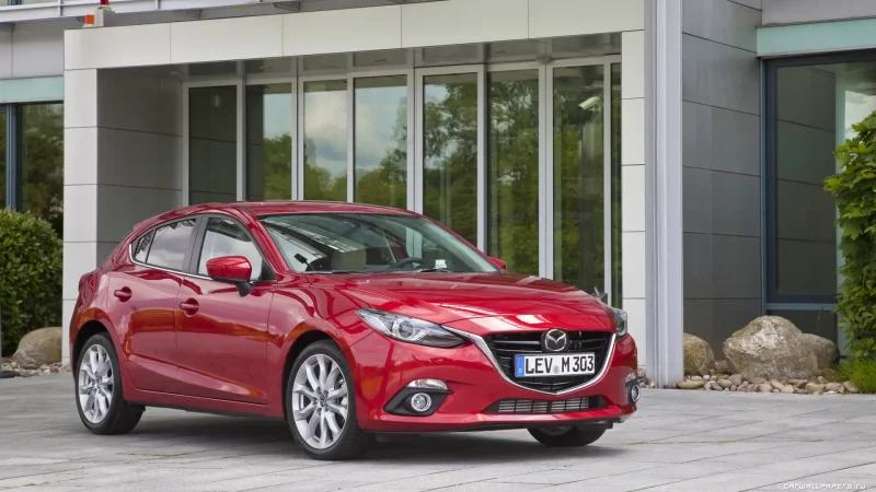 Mazda 3 Hatchback 2013