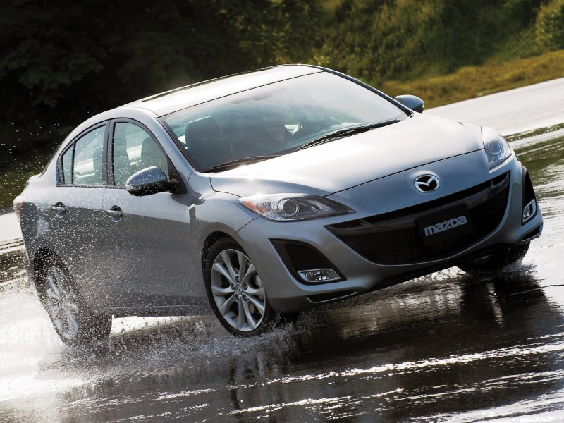 Mazda 3 Hatchback 2013