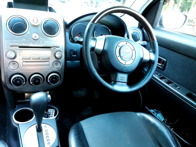 Mazda Verisa 2007