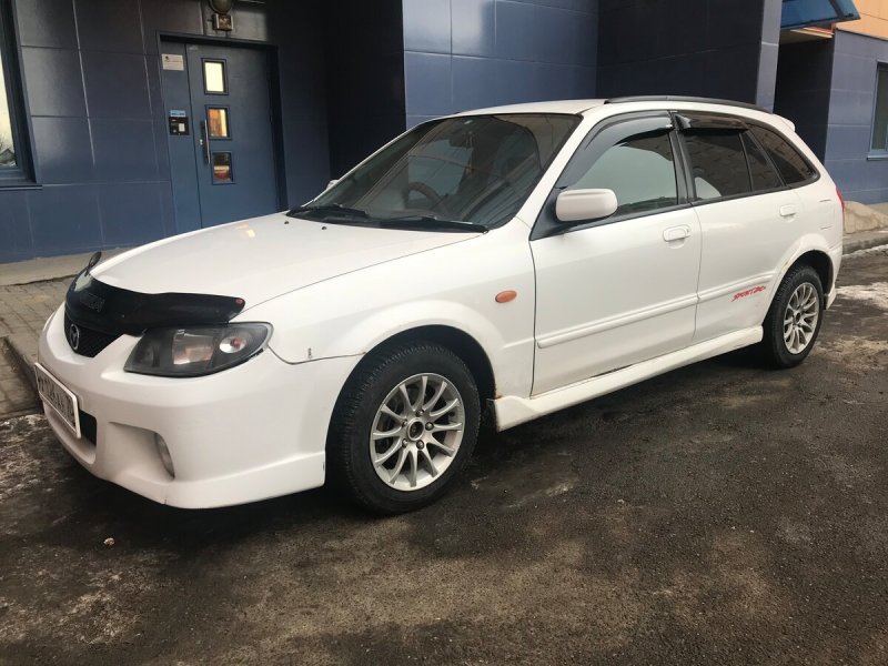 Mazda familia 2001 bj5p