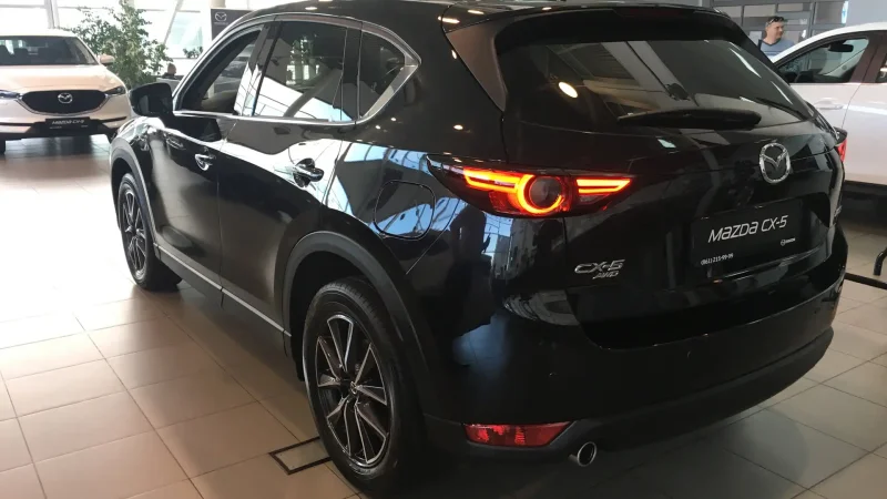 Mazda CX 5 2018 черная