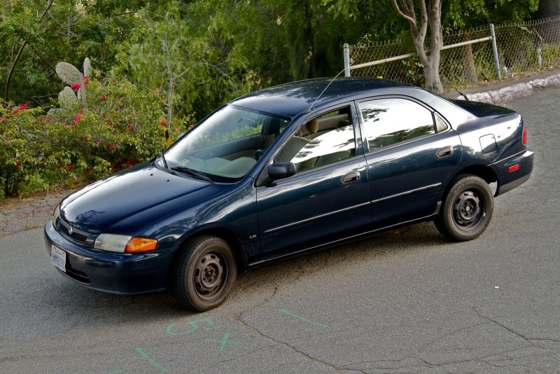 1997 Mazda protege