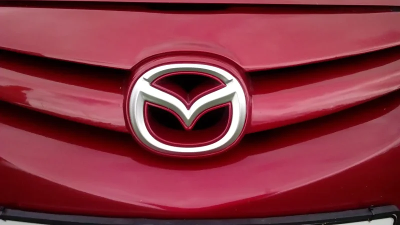 Mazda 3 logo