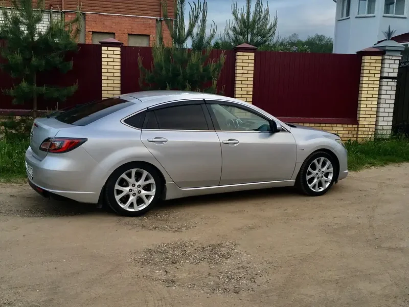 Mazda 6 лифтбек 2008