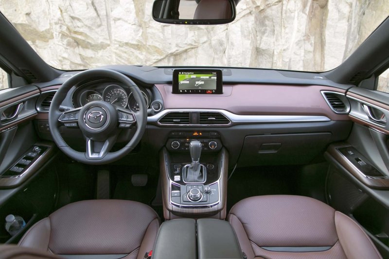 Mazda CX 9 салон