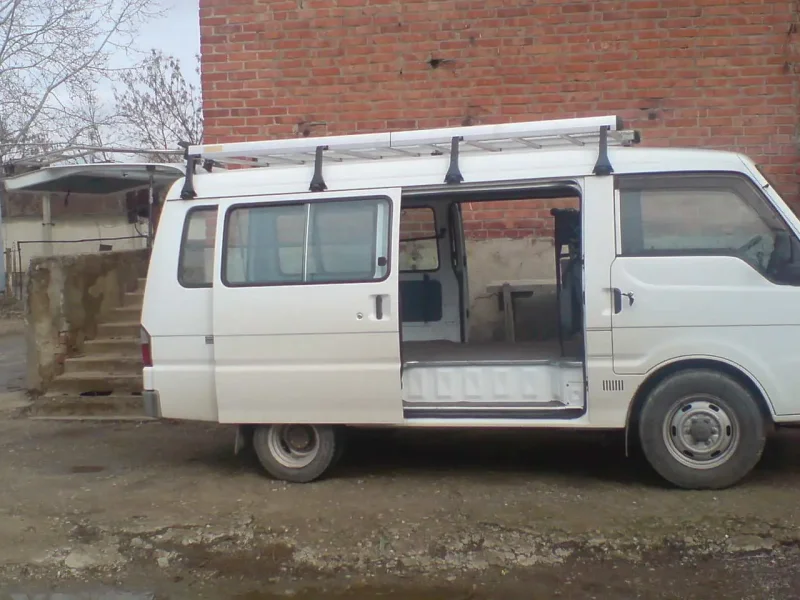 Mazda Bongo Brawny van