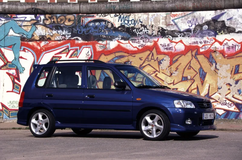 Mazda Demio Рестайлинг 1999