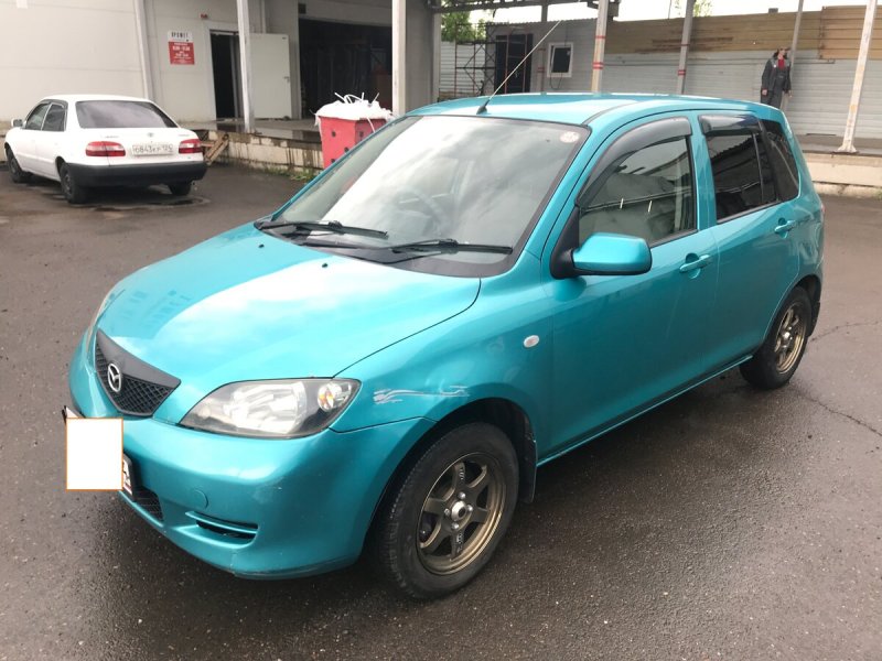 Mazda Demio 2002