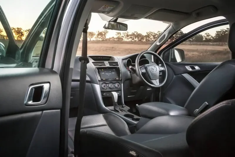 Mazda BT 50 2022 Interior