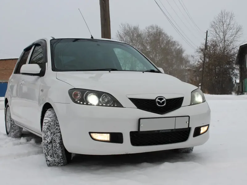 Mazda Demio, 2003 год