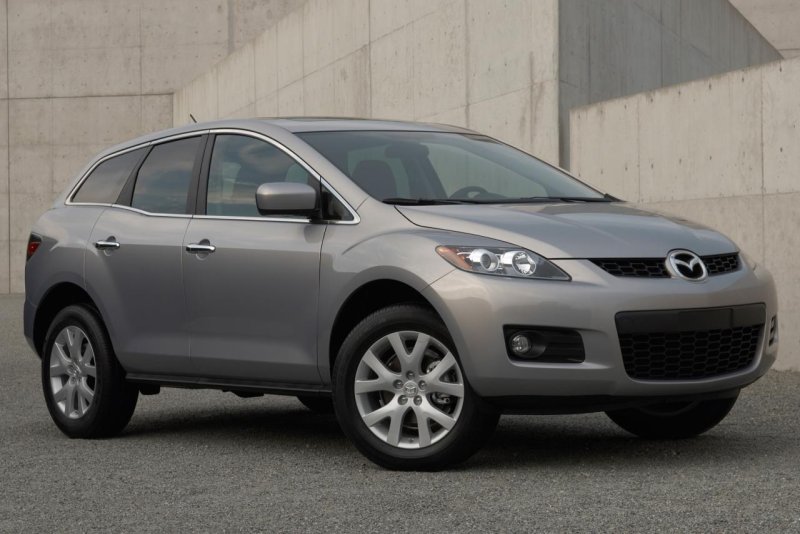 Mazda CX 7 сбоку