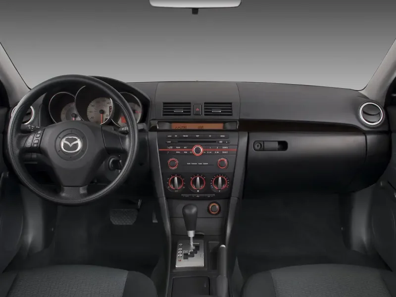 Mazda 3 2008 седан салон