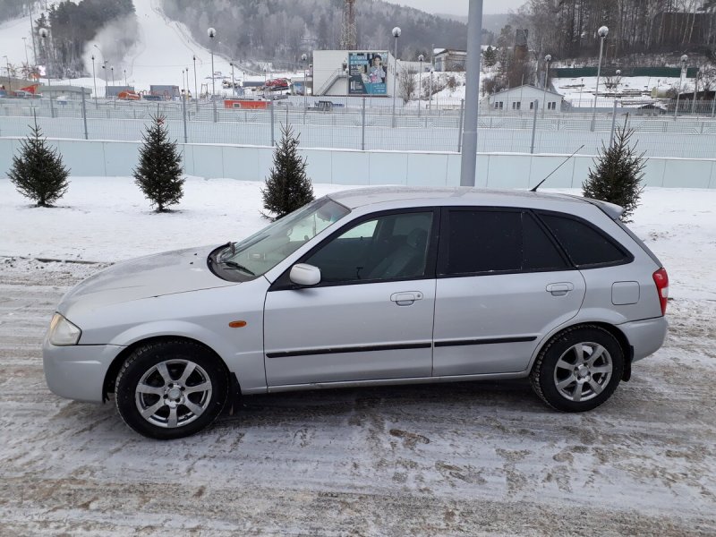 Mazda familia 2001 1.5