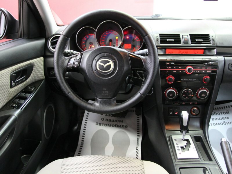 Mazda 3 2008 салон