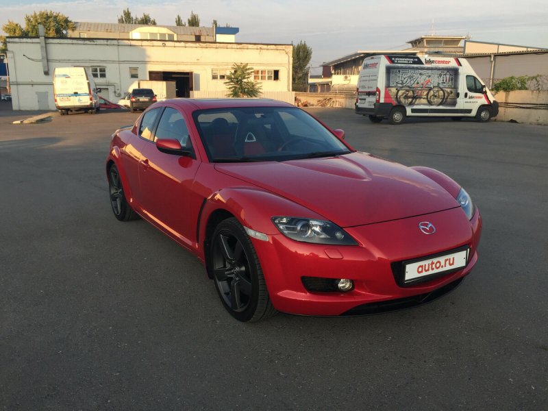 Mazda RX-8 Red