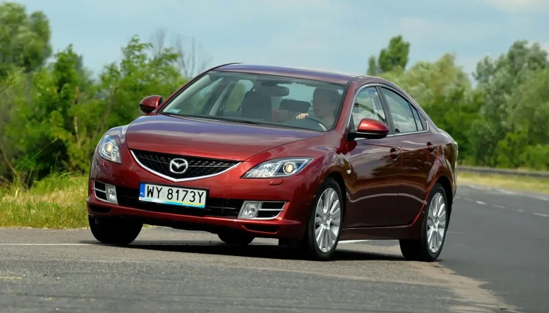 Mazda 3 BK хэтчбек черная