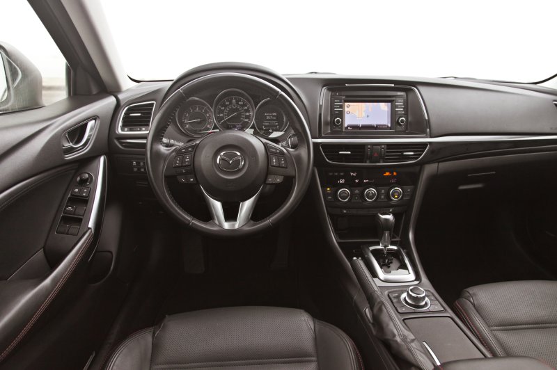 Mazda 6 2013 салон