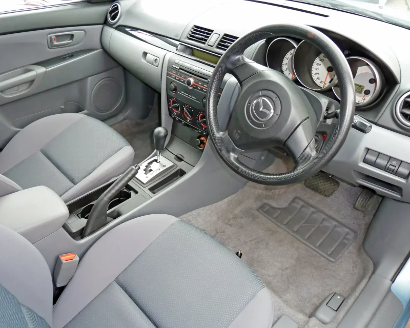 Mazda 3 BK Interior