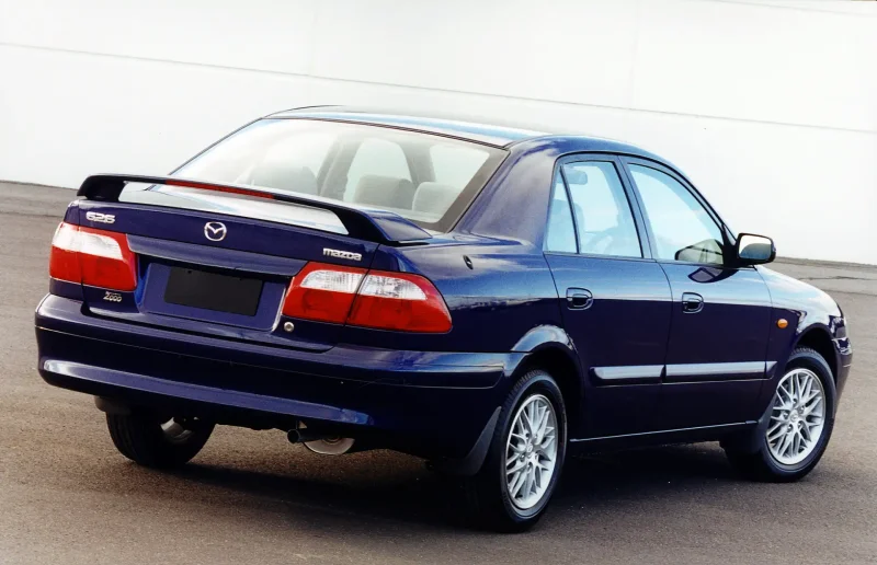 Mazda 626 gf 2000