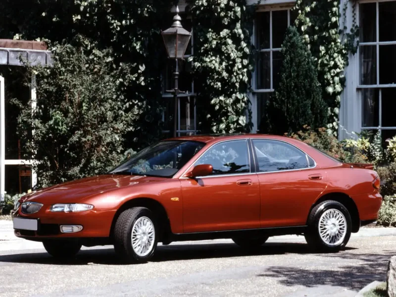 Mazda Кседос 6