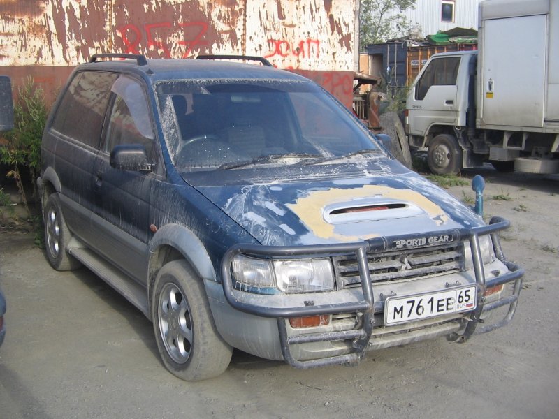 Mitsubishi RVR