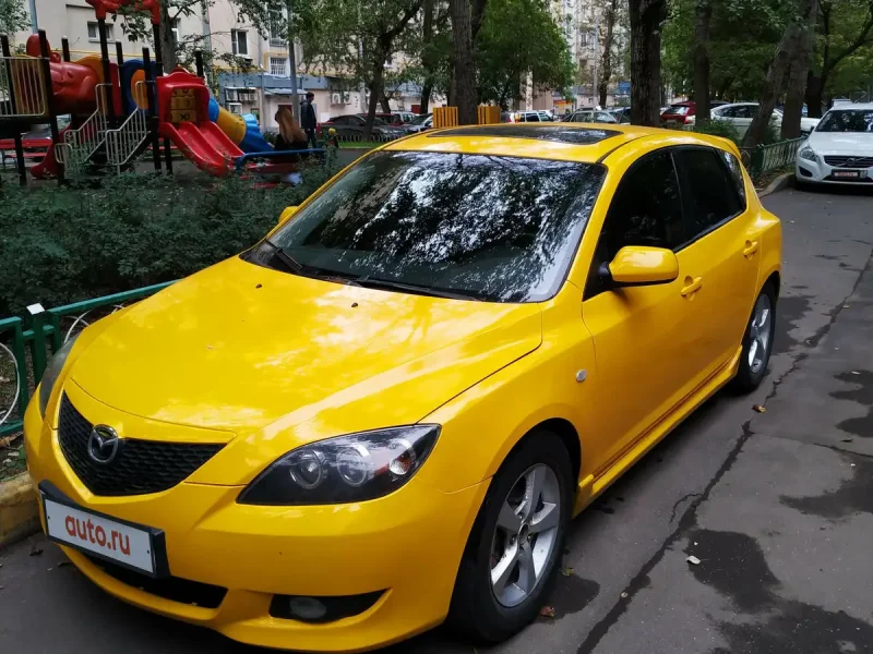 Мазда 3 2007 желтая седан