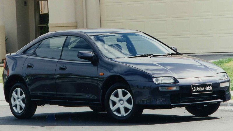 Mazda 323f 1998