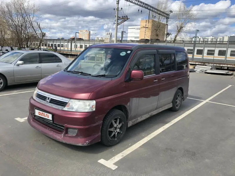 Honda минивэн Stepwgn