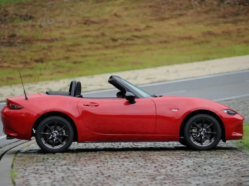 Mazda Roadster 2015