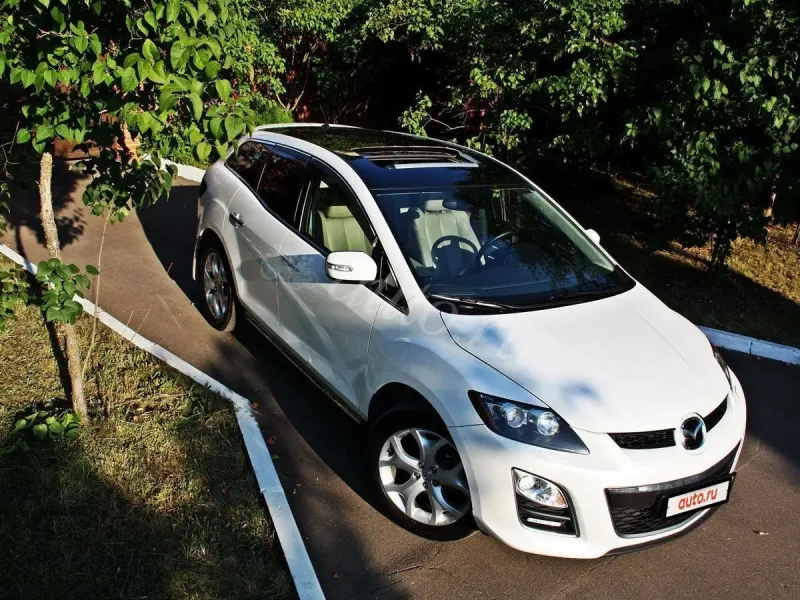 Mazda CX 7 2011 белый