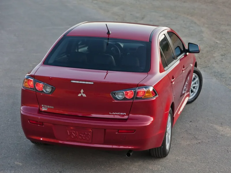 Mitsubishi Lancer x Рестайлинг 2011