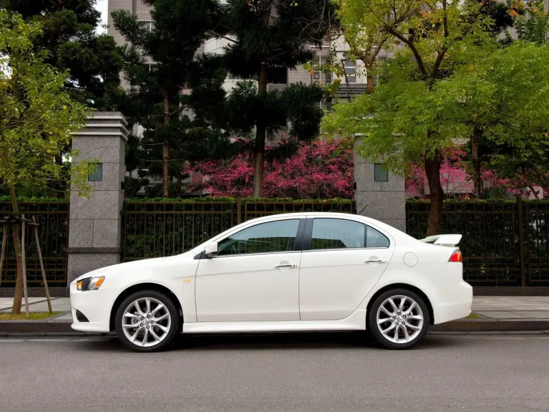 Mitsubishi Lancer Evolution 2012