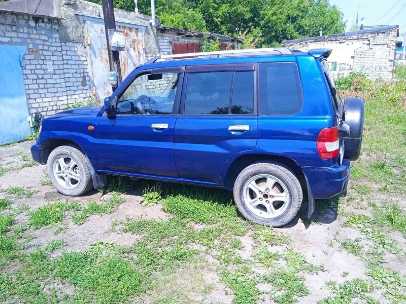Мицубиси Паджеро 1998 года