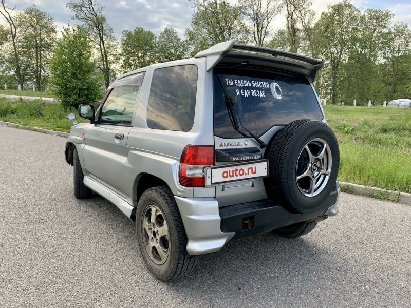 Mitsubishi Pajero io 2007