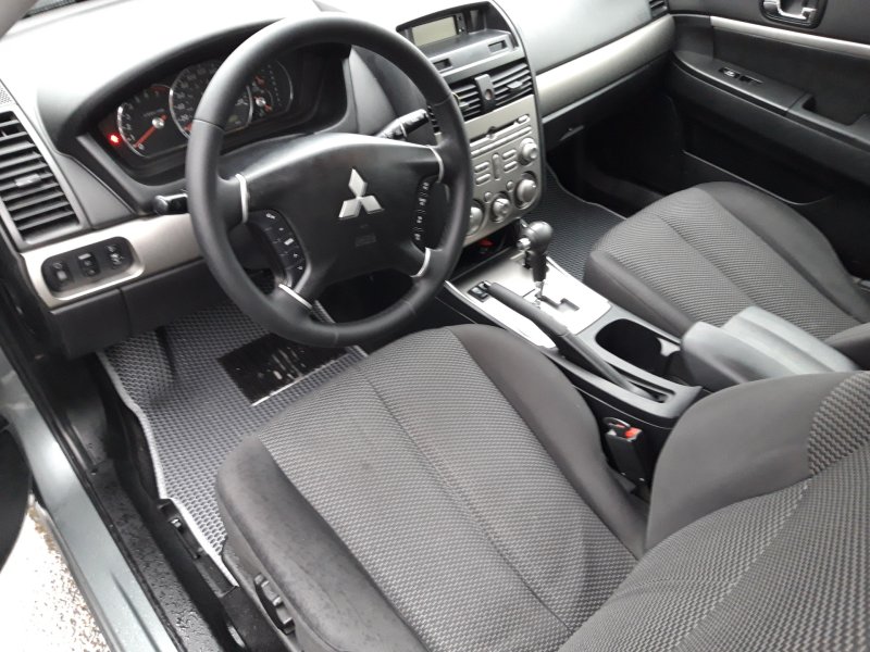 Mitsubishi Galant 2008 салон