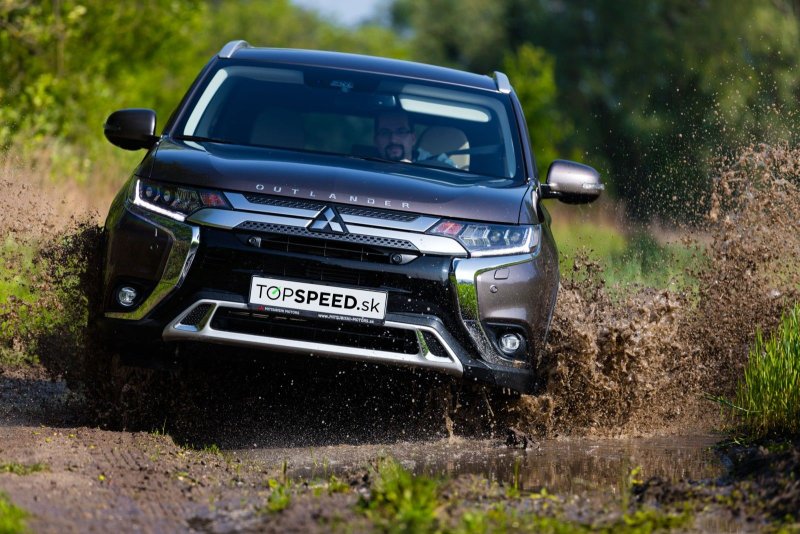 Mitsubishi Outlander 2021 2.0