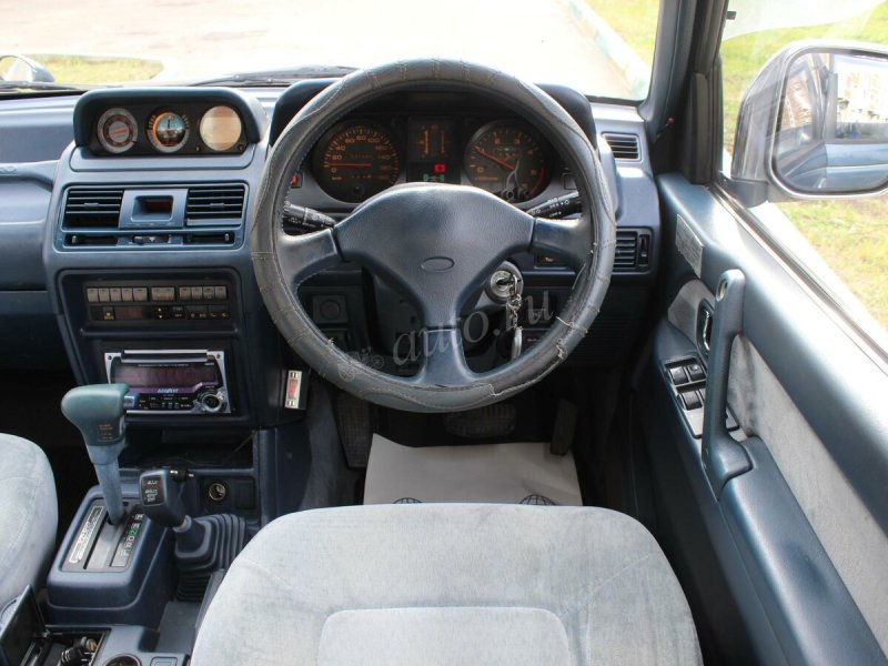 Mitsubishi Pajero 2 салон