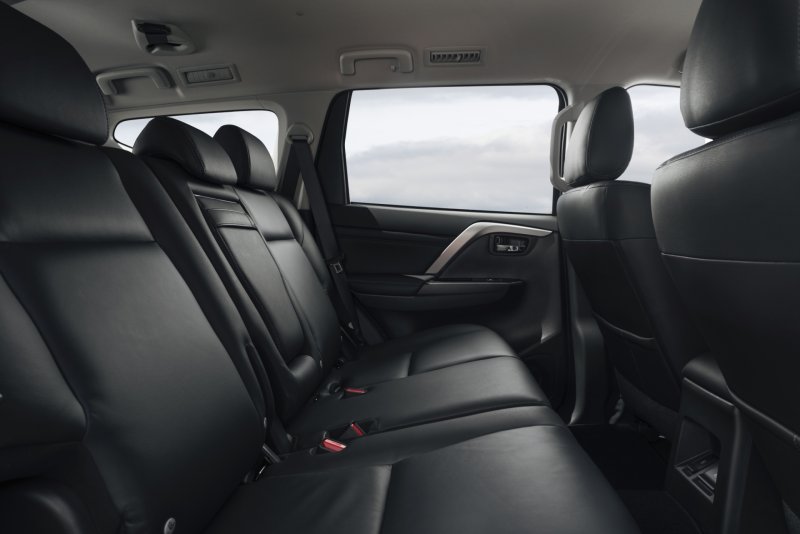 Mitsubishi Pajero Sport 2020