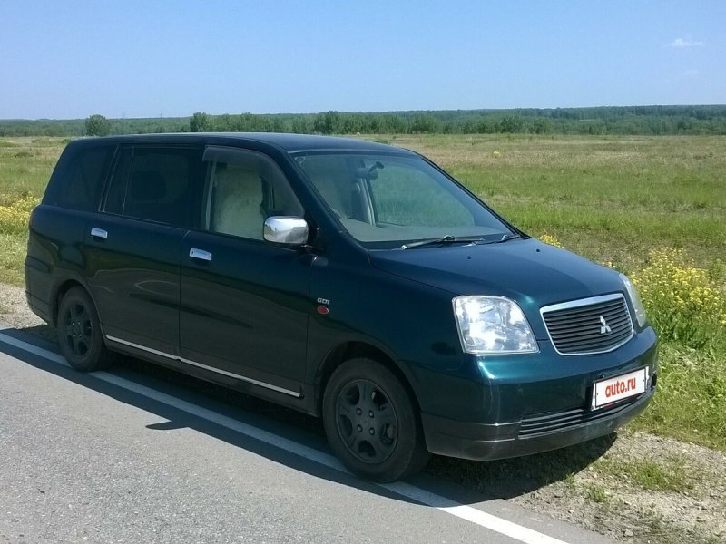 Mitsubishi Dion, 2000 год