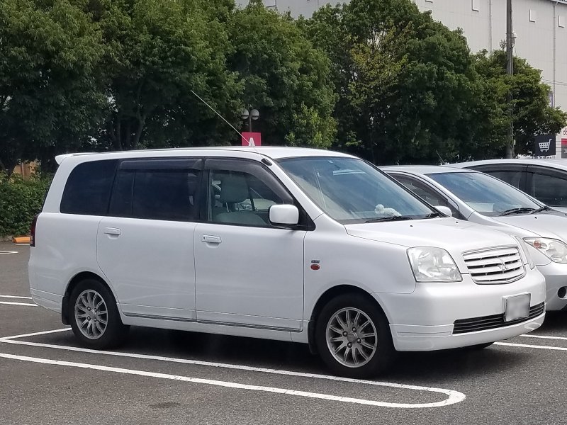 Mitsubishi Dion 2.0 at, 2000