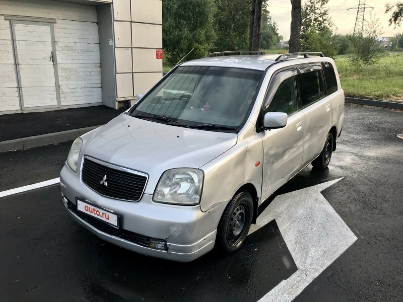 Mitsubishi Dion 2000 салон
