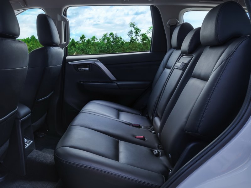 Mitsubishi Pajero Sport 2018 салон