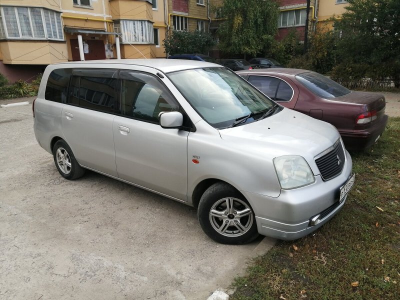 Mitsubishi Dion