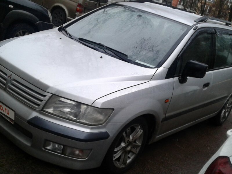 Mitsubishi Space Wagon 2003