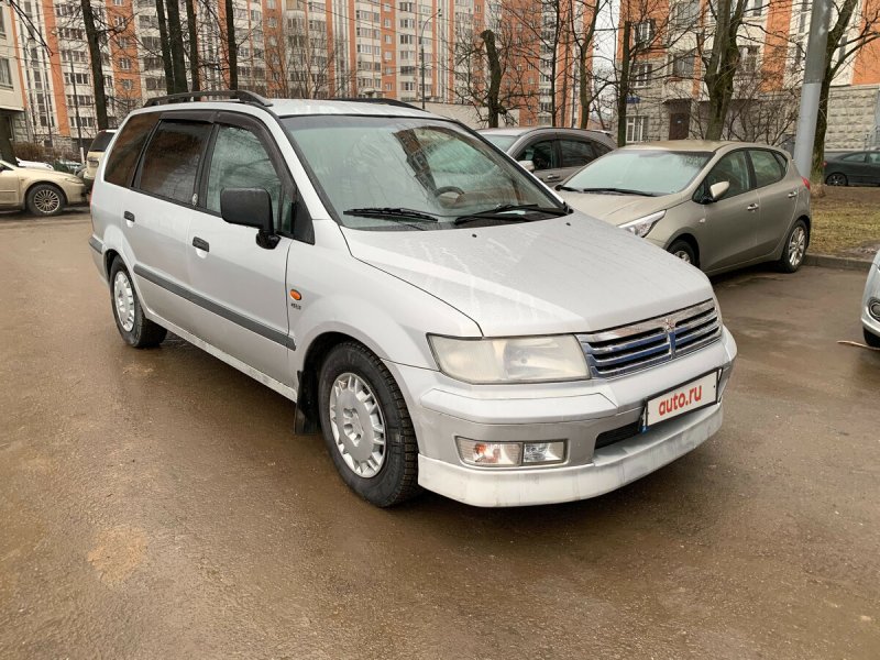Mitsubishi Space Wagon 2.4 МТ 1999