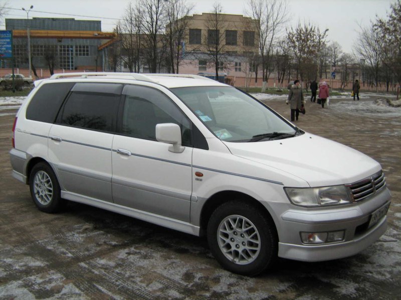 Mitsubishi Space 2 Wagon 2003