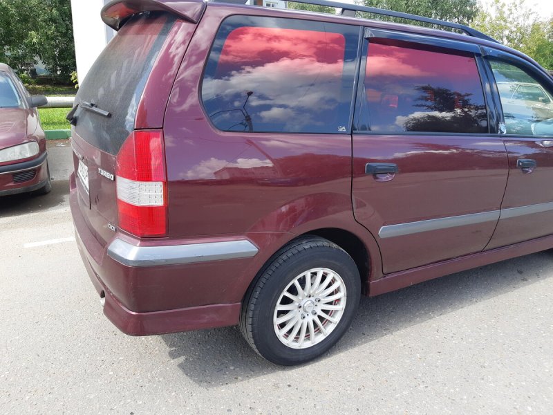 Mitsubishi Space Wagon 1994
